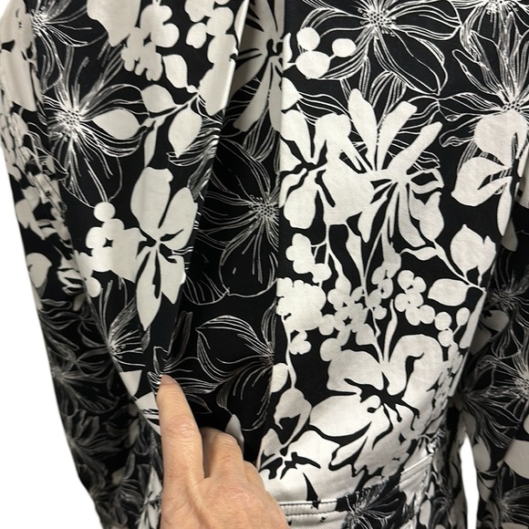 Liz Claiborne Black White Floral Print Cotton Snap Button Up Jacket Womens Large - Picture 3 of 11